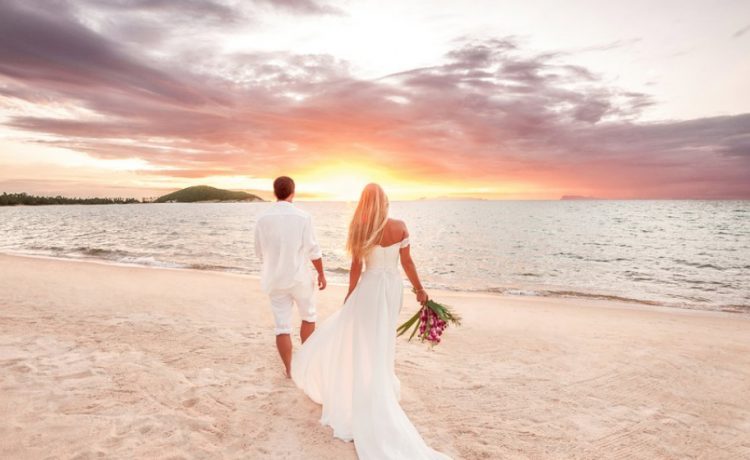 Visati la o nunta pe plaja?