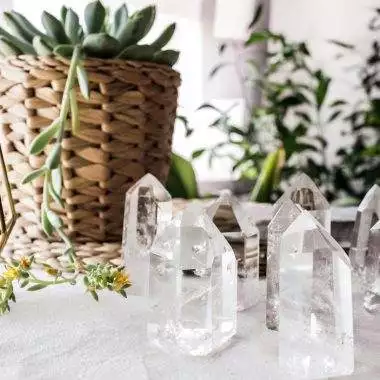 Ești invitat la o petrecere de casă nouă? Iată top 3 idei de cadou, cu efect garantat!